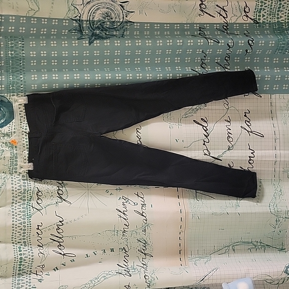 AE Black High-rise Jegging - Picture 3 of 5